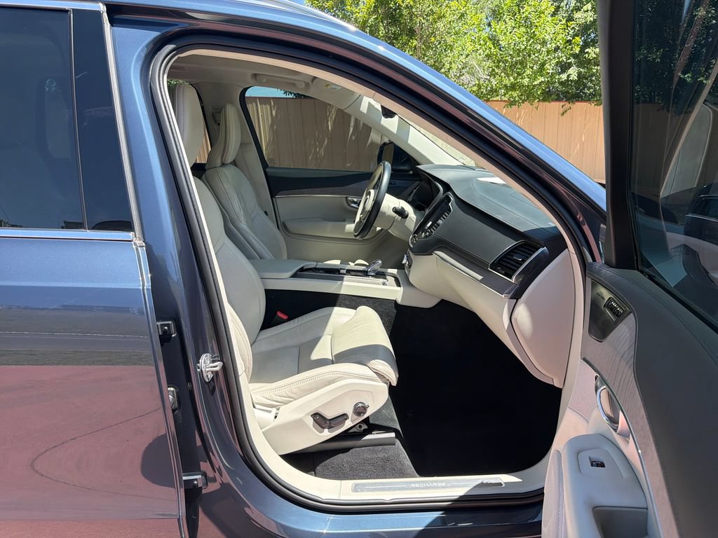 Used 2023 Volvo XC90 T8 Ultimate w/ Lounge Package AWD/4WD image 37