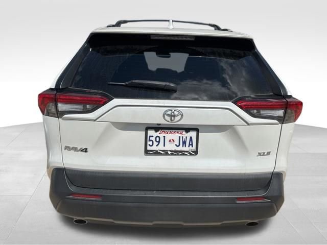 Used 2023 Toyota RAV4 XLE Premium FWD image 5