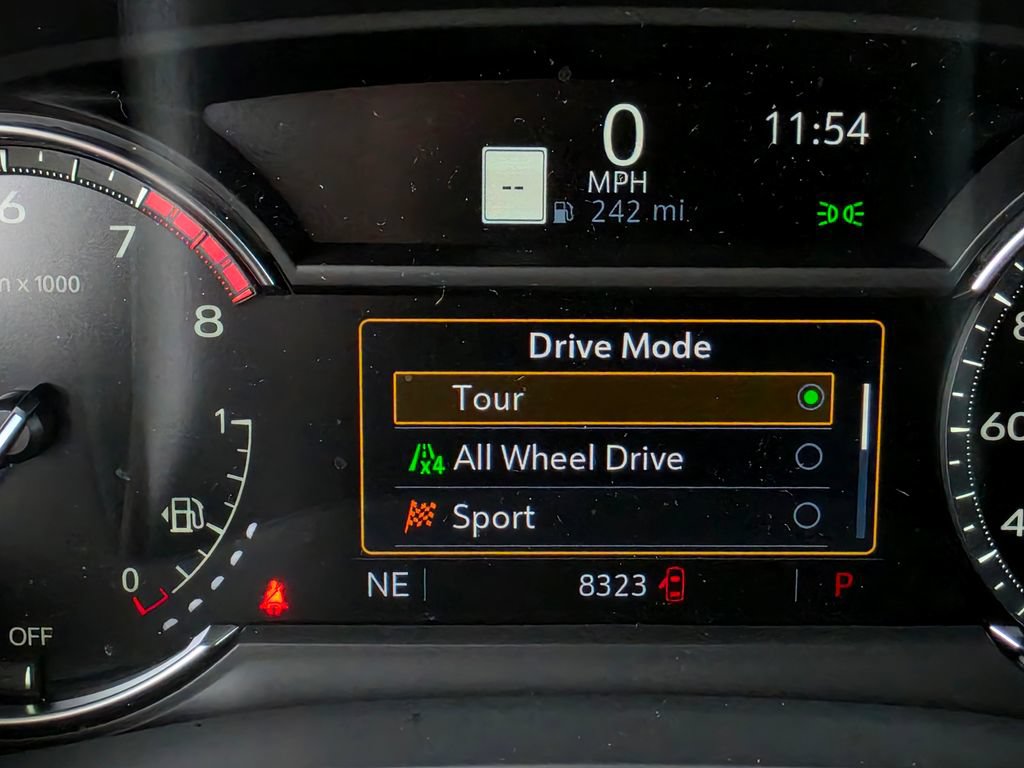 Used 2025 Cadillac XT6 Sport w/ LPO, Floor Liner Package AWD/4WD image 52