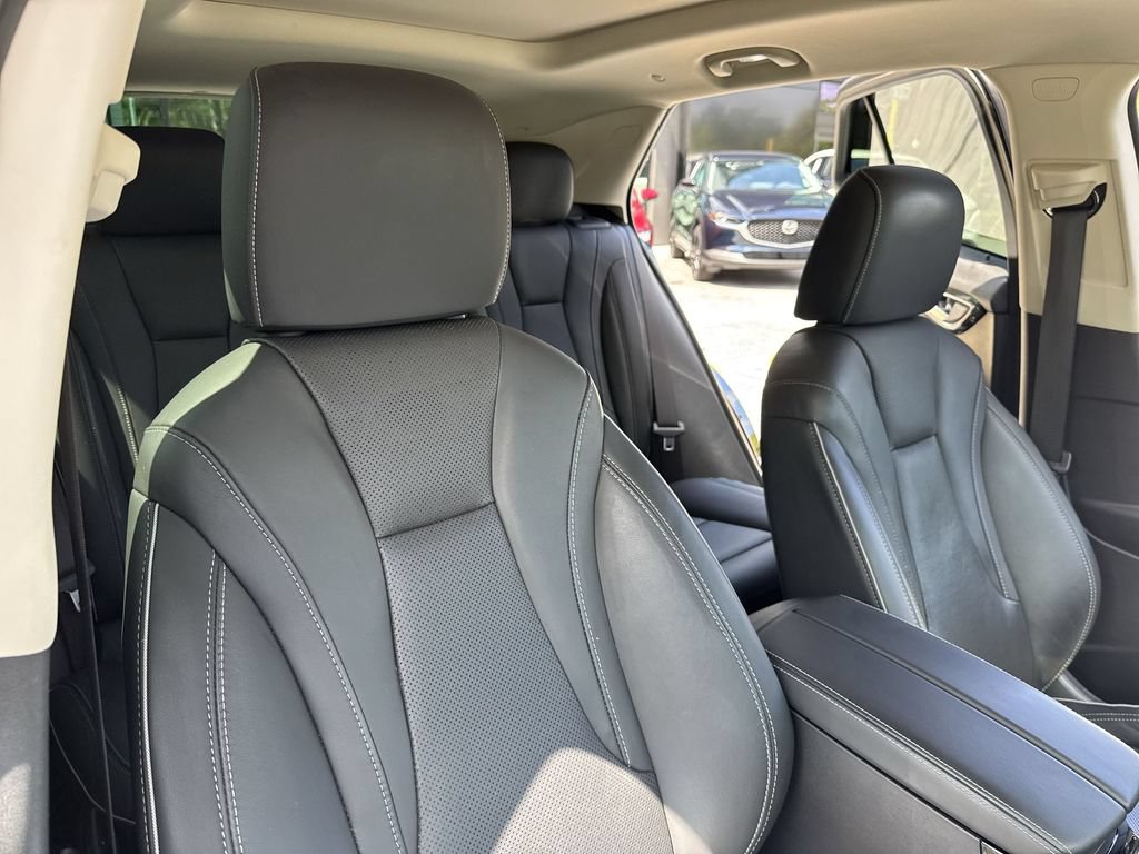 Used 2021 Buick Envision Essence w/ Technology Package I FWD image 46