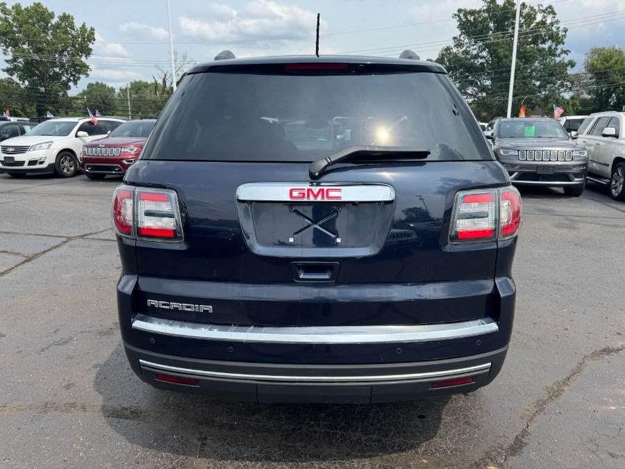 Used 2015 GMC Acadia SLE FWD image 4