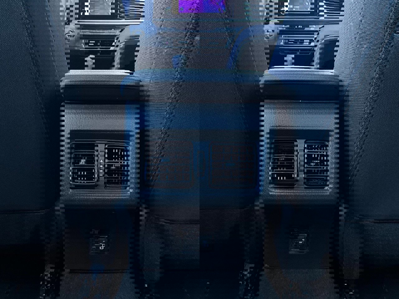 Used 2025 Toyota Camry LE image 12