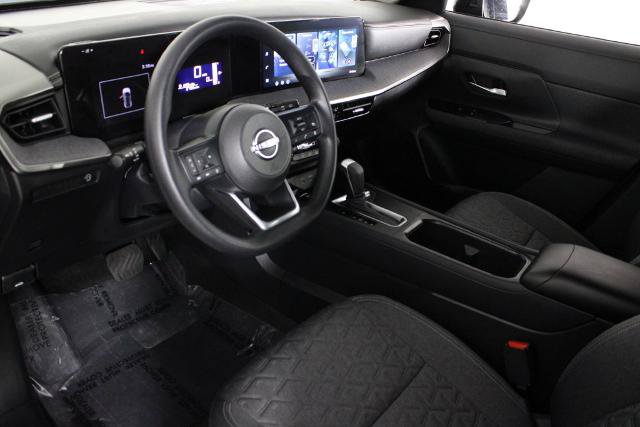 Certified 2026 Nissan Kicks SV w/ Cold Weather Package FWD image 19