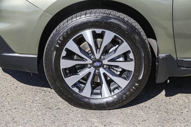 Used 2017 Subaru Outback 3.6R Limited AWD/4WD image 11