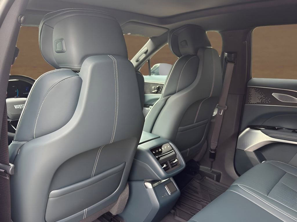 Certified 2025 Cadillac Lyriq Sport w/ Nappa Leather Package image 28