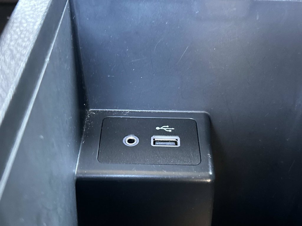 Used 2019 Nissan Sentra SV FWD image 28