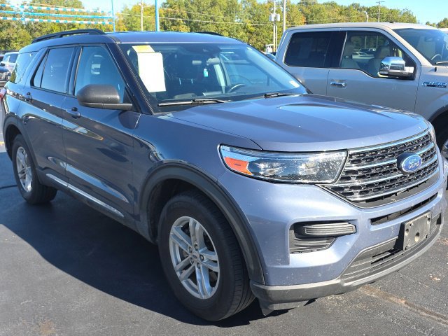Used 2021 Ford Explorer XLT w/ Class III Trailer Tow Package AWD/4WD image 3