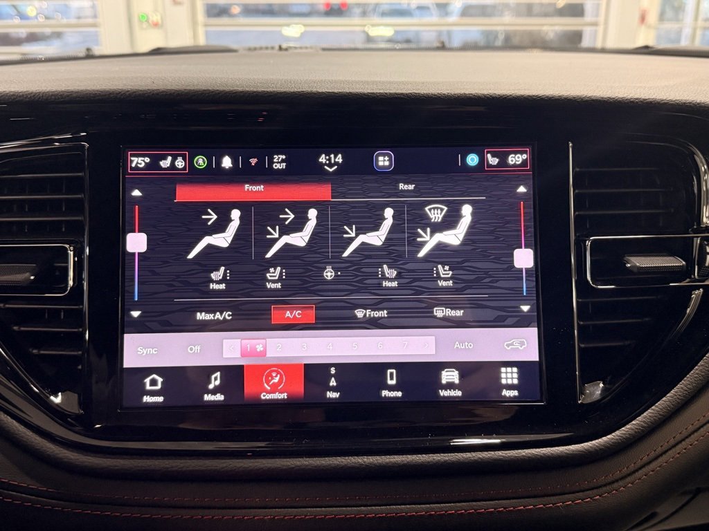 Used 2025 Dodge Durango GT image 35