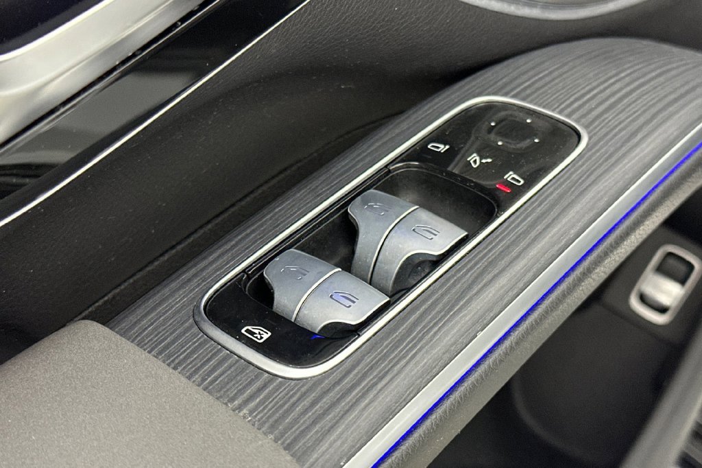 Certified 2023 Mercedes-Benz EQS 580 4MATIC SUV image 13