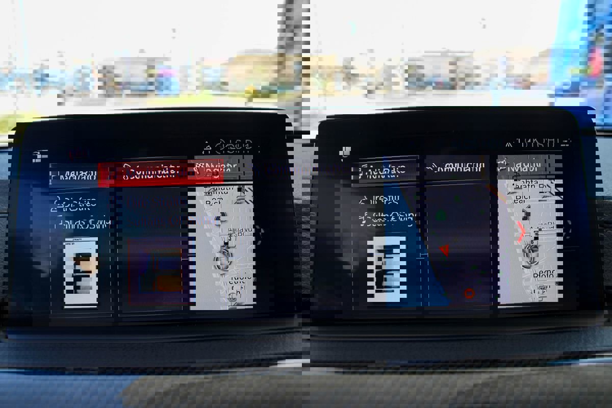 Used 2020 BMW M4 Coupe w/ Competition Package image 31