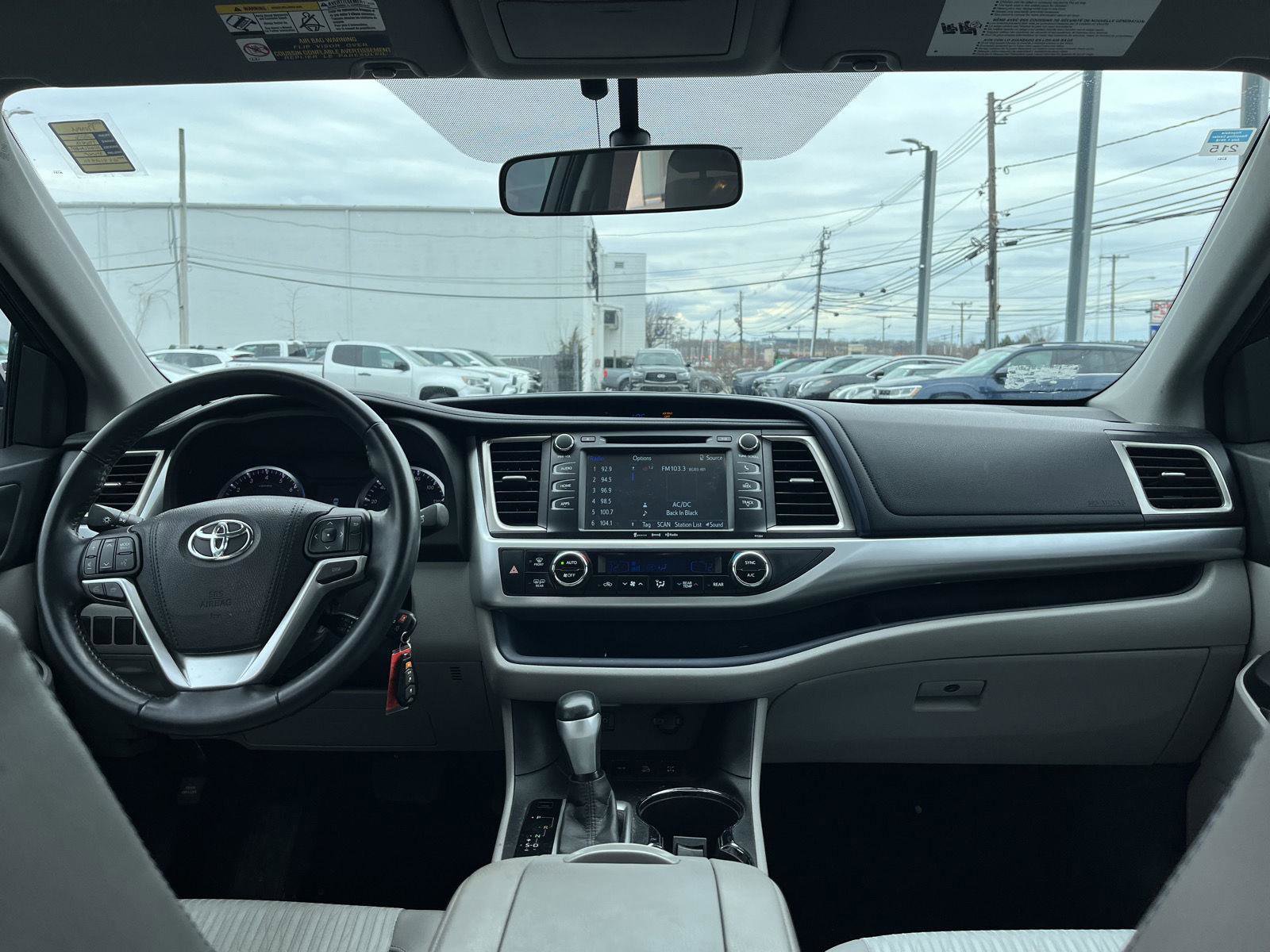 Used 2016 Toyota Highlander Plus image 14