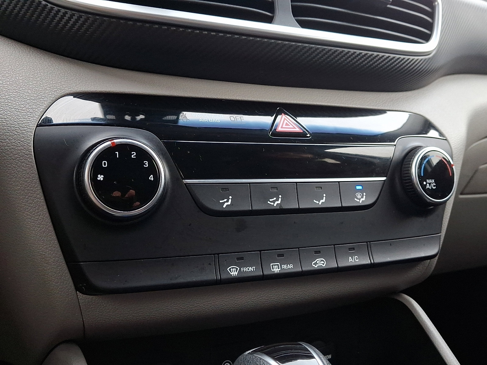 Used 2020 Hyundai Tucson SE image 15