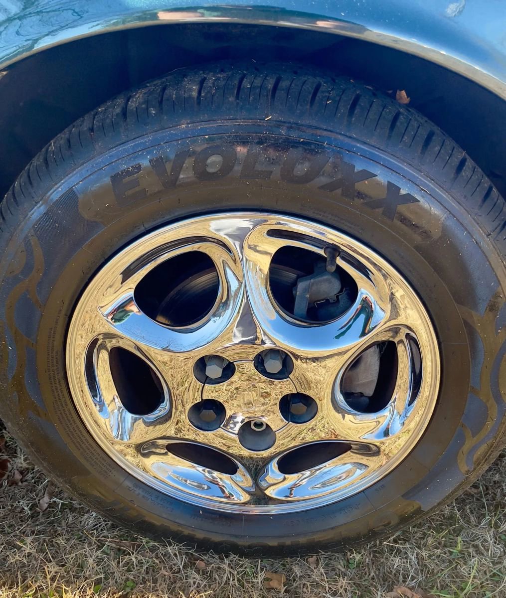 Used 1999 Oldsmobile Intrigue GL image 23