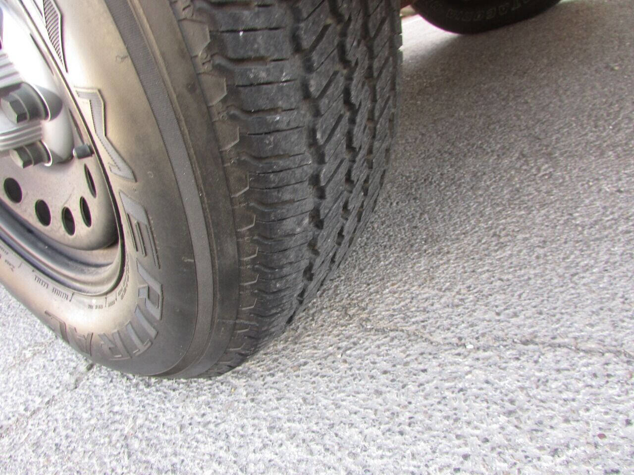 Used 2012 Chevrolet Express 1500 image 30