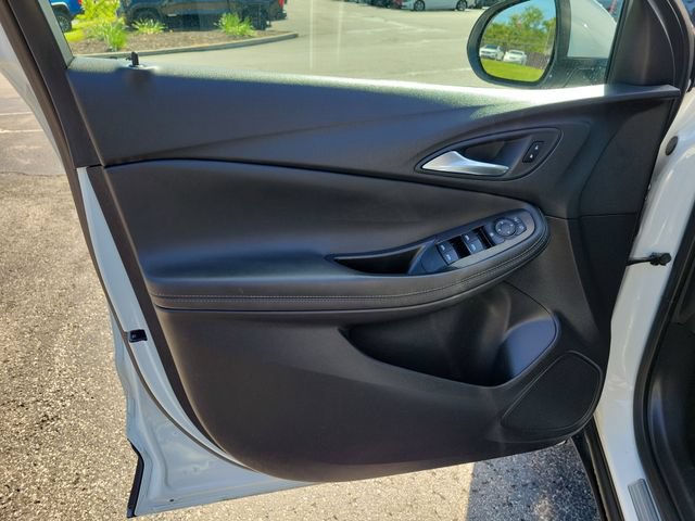 Used 2023 Buick Encore GX Select w/ Safety Package II FWD image 15