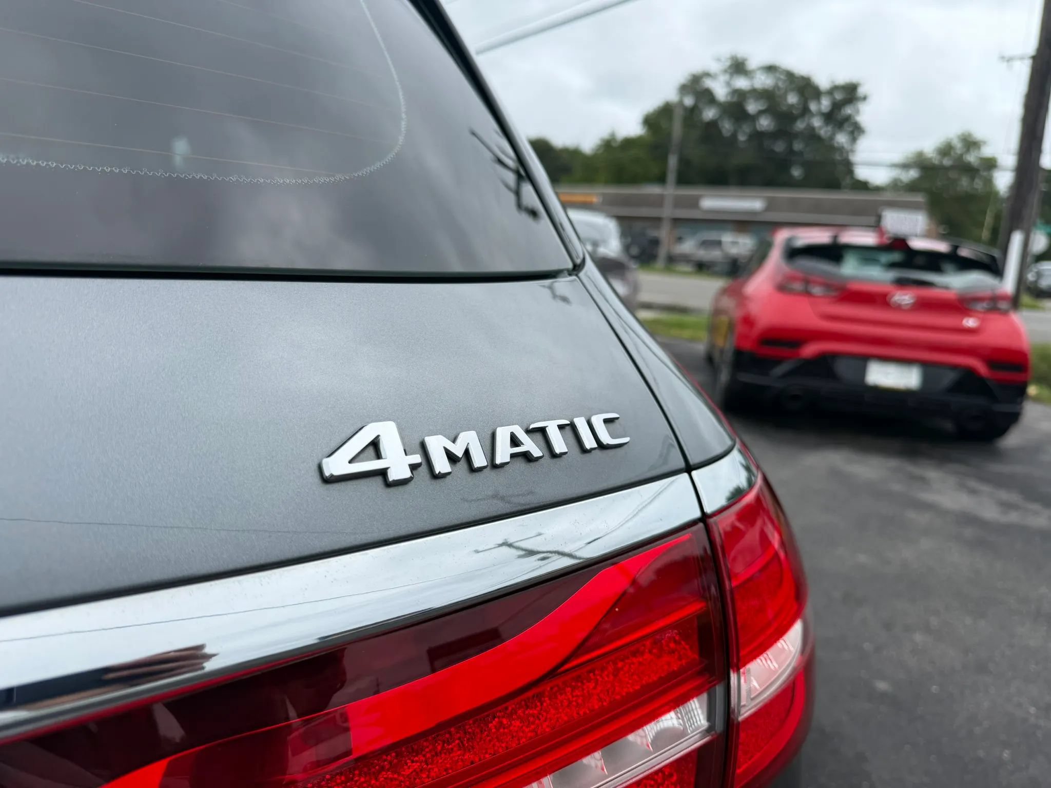Used 2017 Mercedes-Benz E 400 4MATIC Wagon image 11