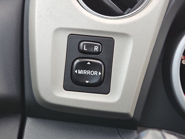 Used 2010 Toyota Matrix FWD image 20