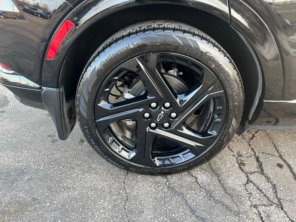 New 2025 Chevrolet Equinox EV RS image 32