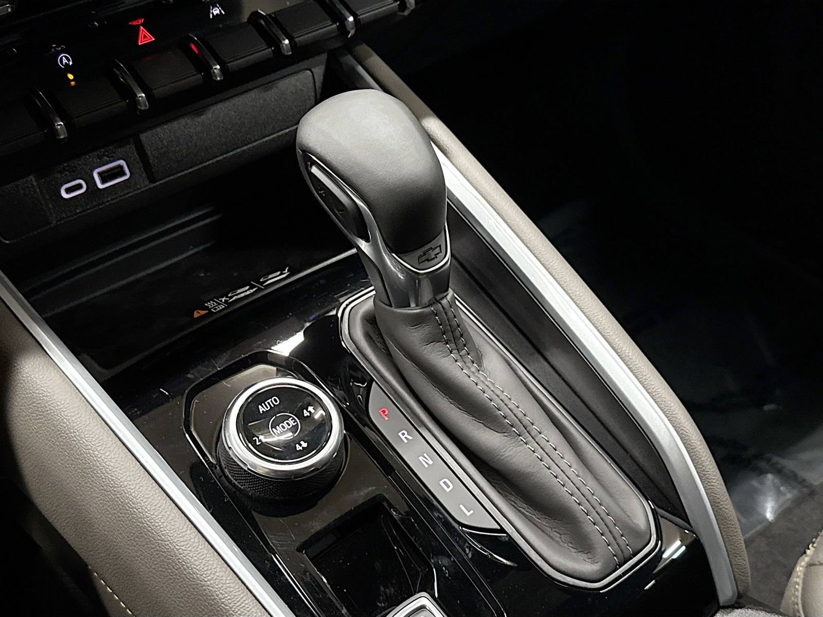 New 2025 Chevrolet Colorado ZR2 w/ Midnight Edition image 22