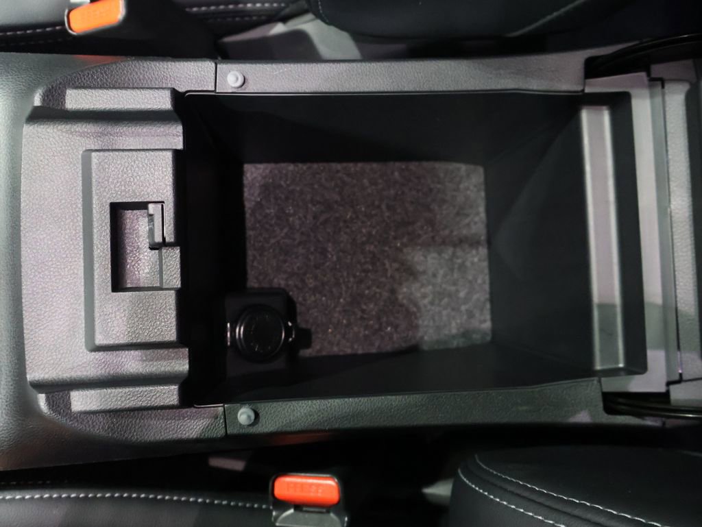 Used 2025 Subaru Outback Limited image 30