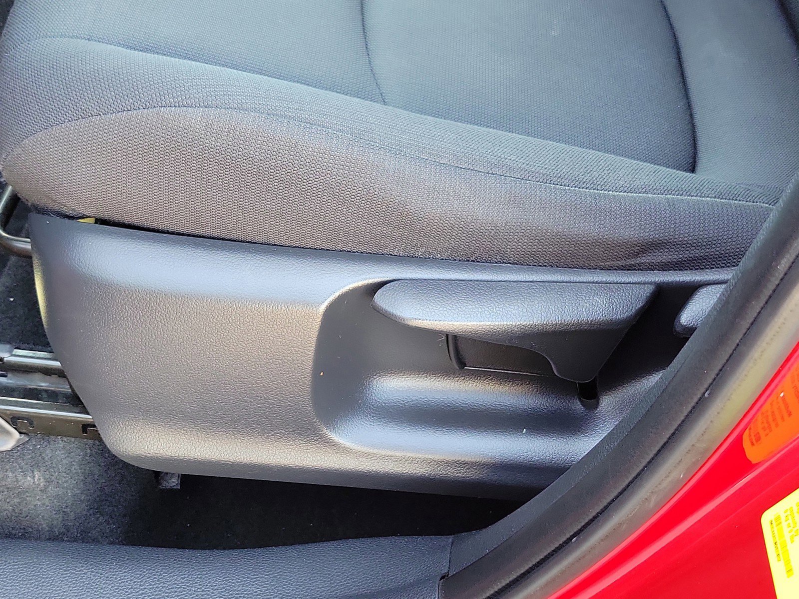 Used 2022 Toyota Corolla Cross LE FWD image 22