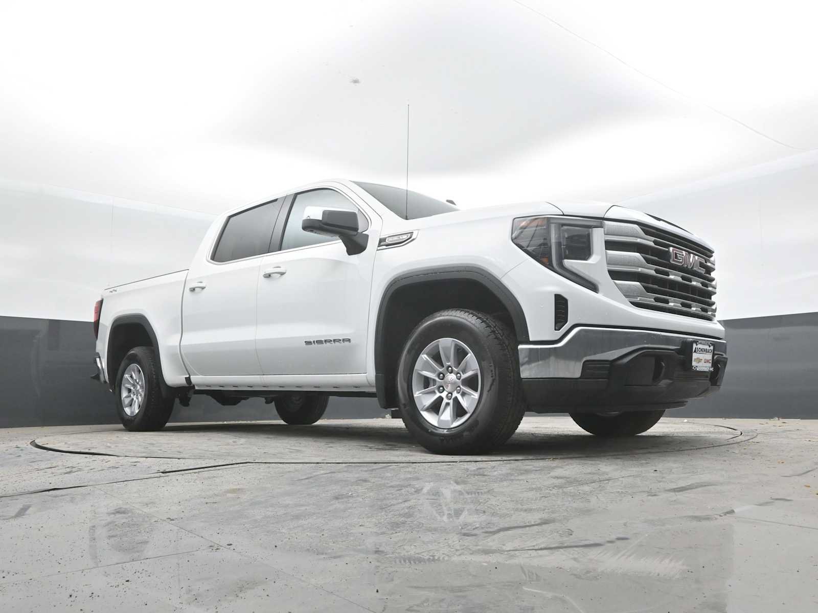 New 2026 GMC Sierra 1500 SLE w/ Preferred Package AWD/4WD image 42