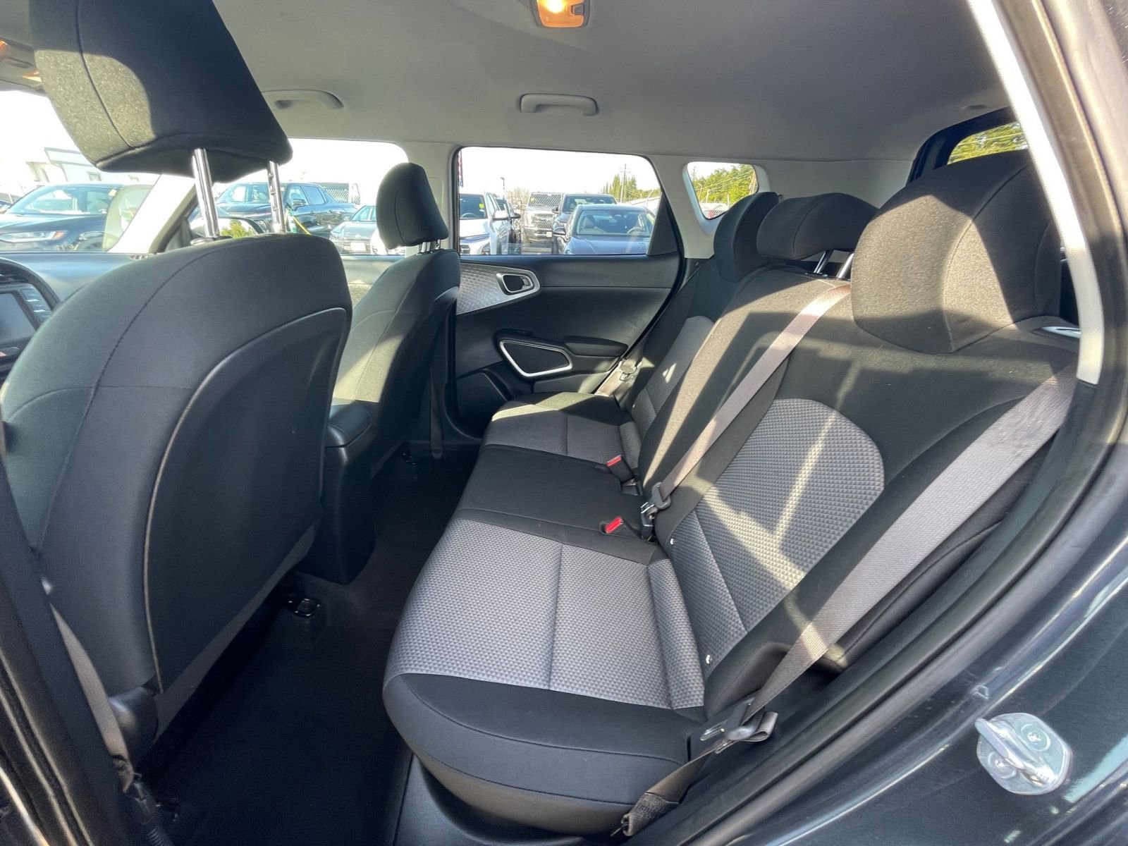 Used 2025 Kia Soul LX w/ LX Technology Package image 21