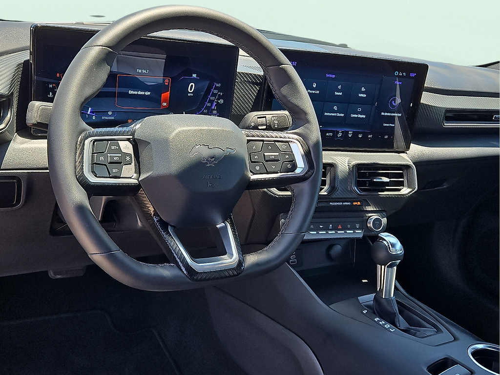 Used 2025 Ford Mustang Coupe RWD image 11