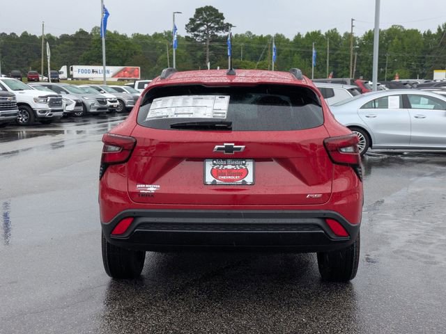 New 2026 Chevrolet Trax RS w/ Sunroof Package FWD image 4
