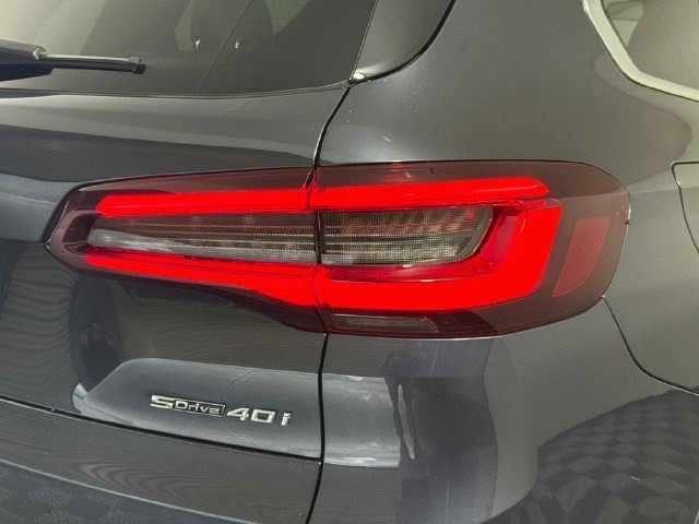 Used 2022 BMW X5 sDrive40i w/ Parking Assistance Package RWD image 33