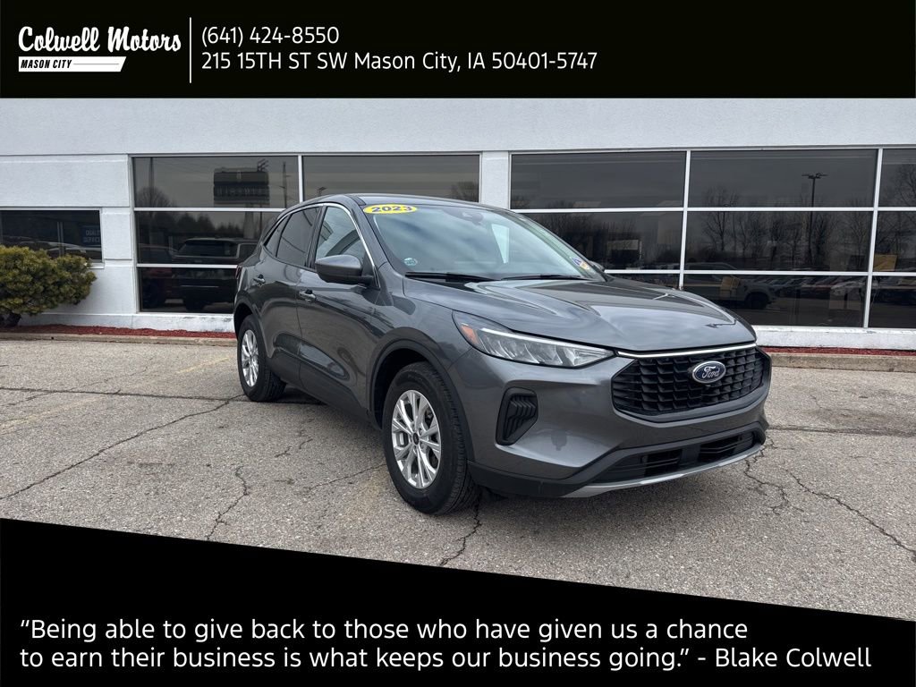 Used 2023 Ford Escape Active w/ Tech Pack #2 AWD/4WD image 1