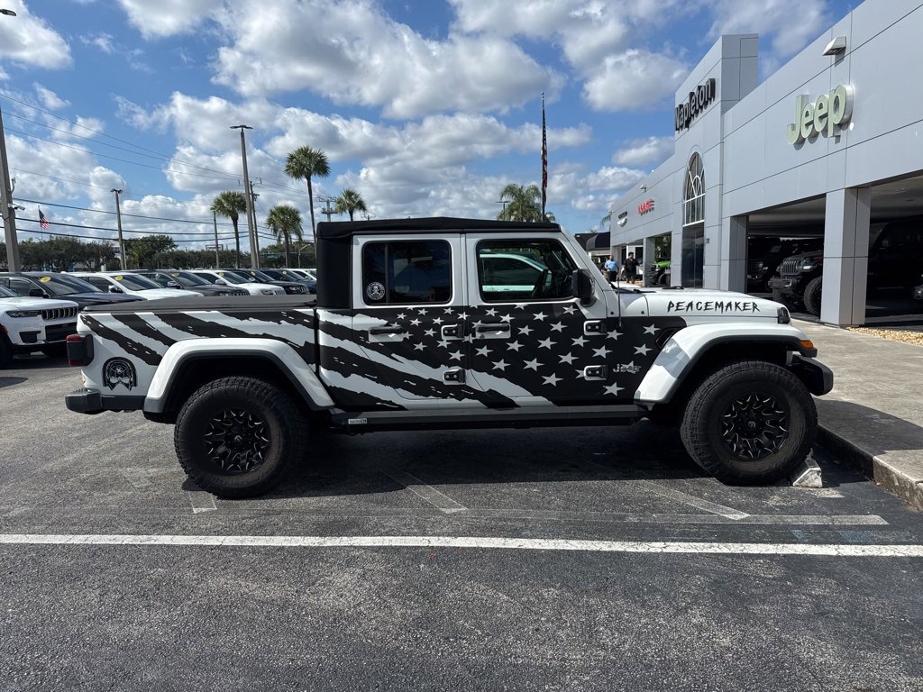Used 2020 Jeep Gladiator Overland image 4