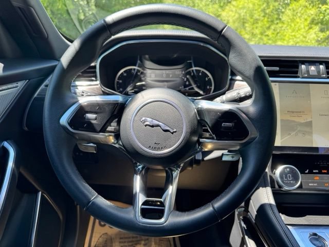 Used 2023 Jaguar F-PACE S AWD/4WD image 22