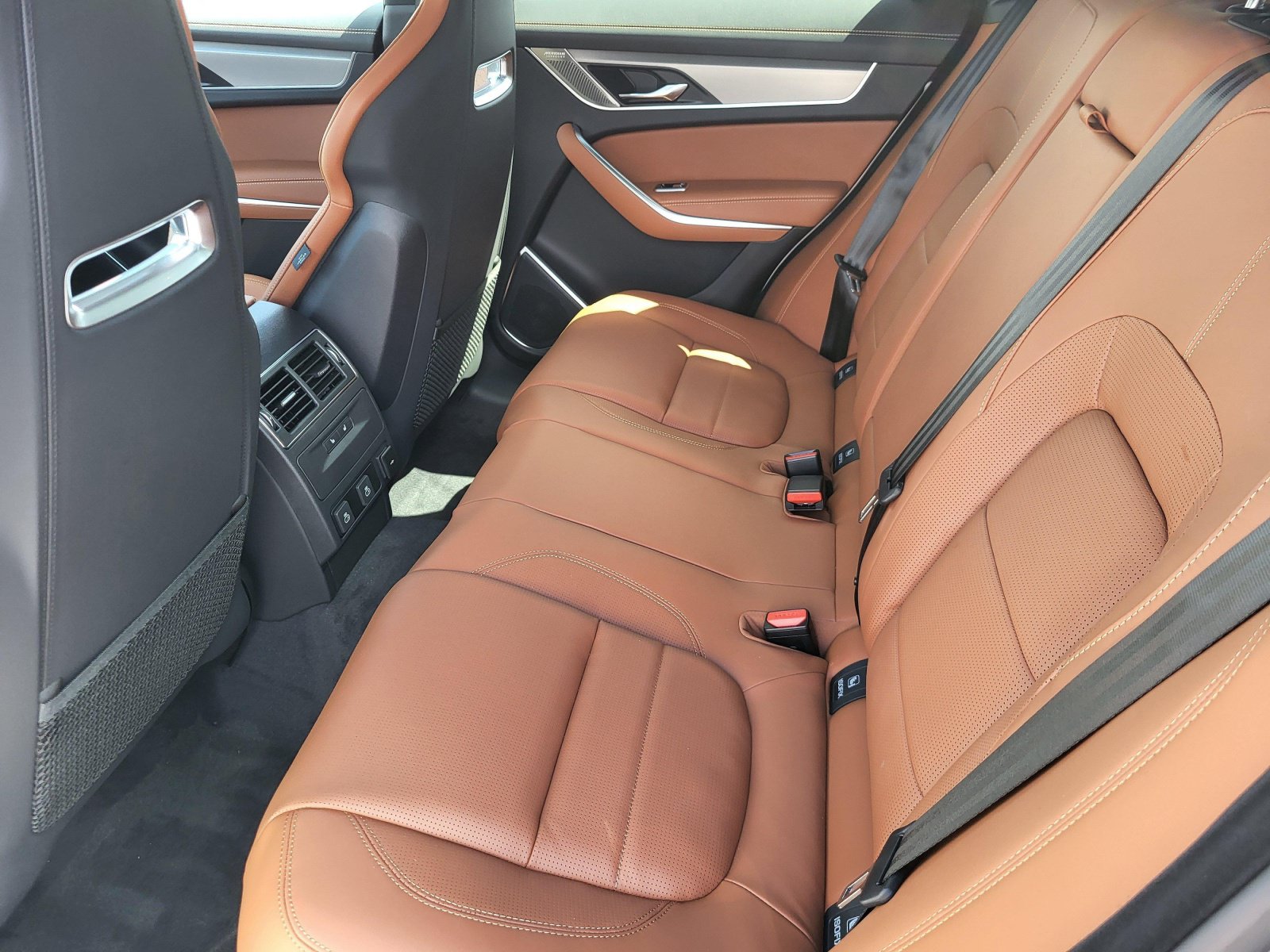 New 2026 Jaguar F-PACE R-Dynamic S AWD/4WD image 18