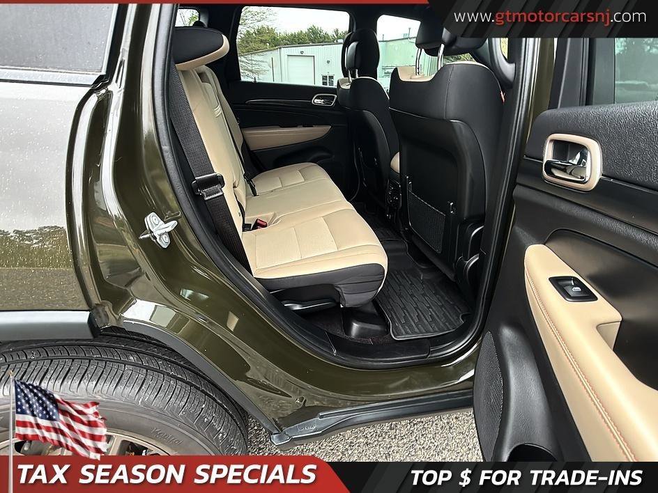 Used 2016 Jeep Grand Cherokee Laredo 75th Anniversary image 38