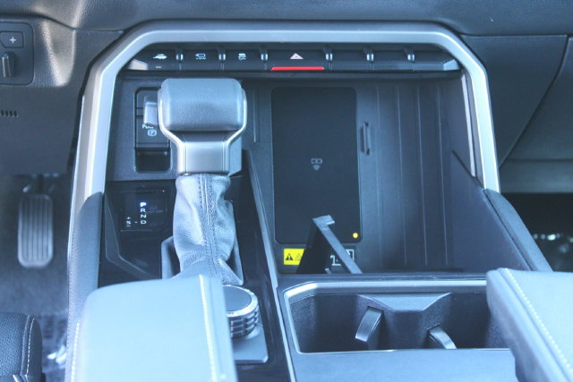 Used 2026 Toyota Sequoia Limited w/ Tow Technology Package AWD/4WD image 15