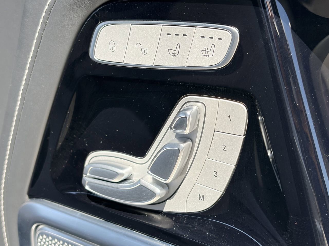 Used 2023 Mercedes-Benz G 550 image 11