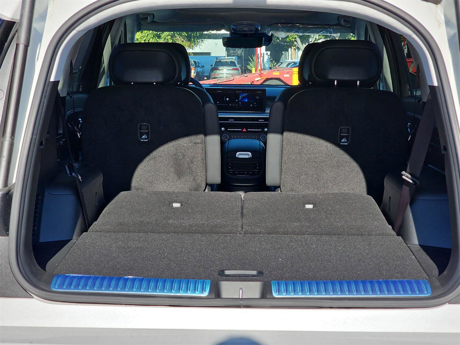 New 2026 Hyundai Ioniq 9 Calligraphy image 14