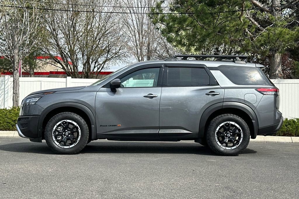 Used 2025 Nissan Pathfinder Rock Creek image 7