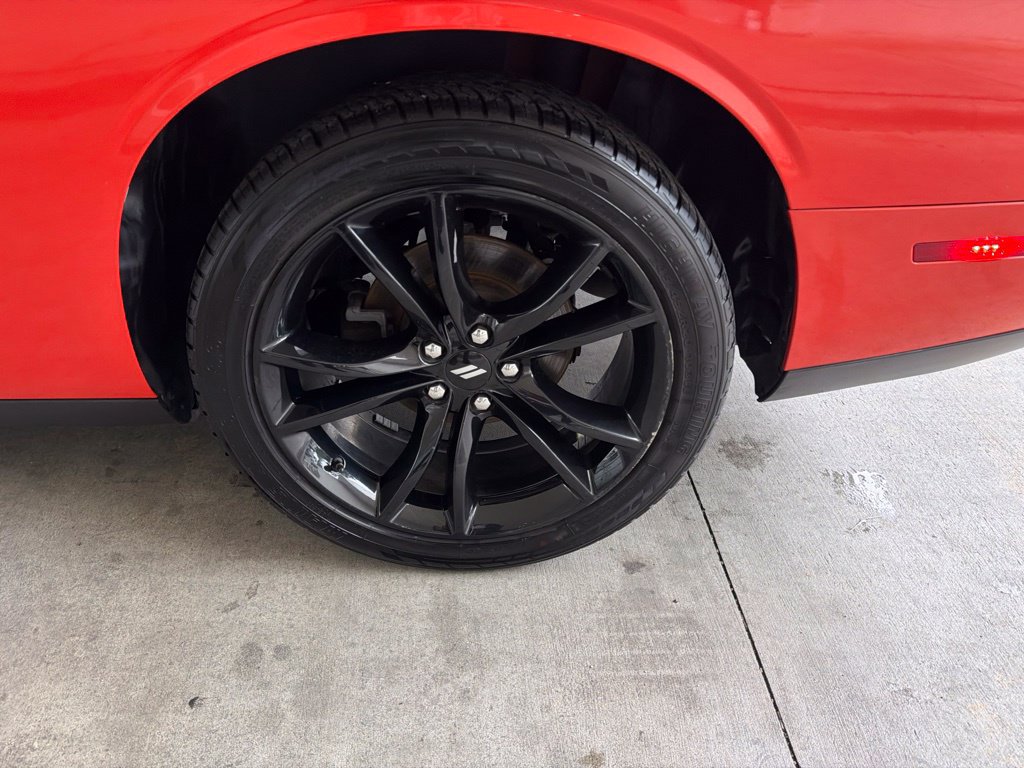 Used 2017 Dodge Challenger SXT w/ Blacktop Package RWD image 20