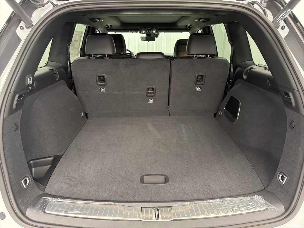 New 2026 Jeep Grand Cherokee Summit image 8