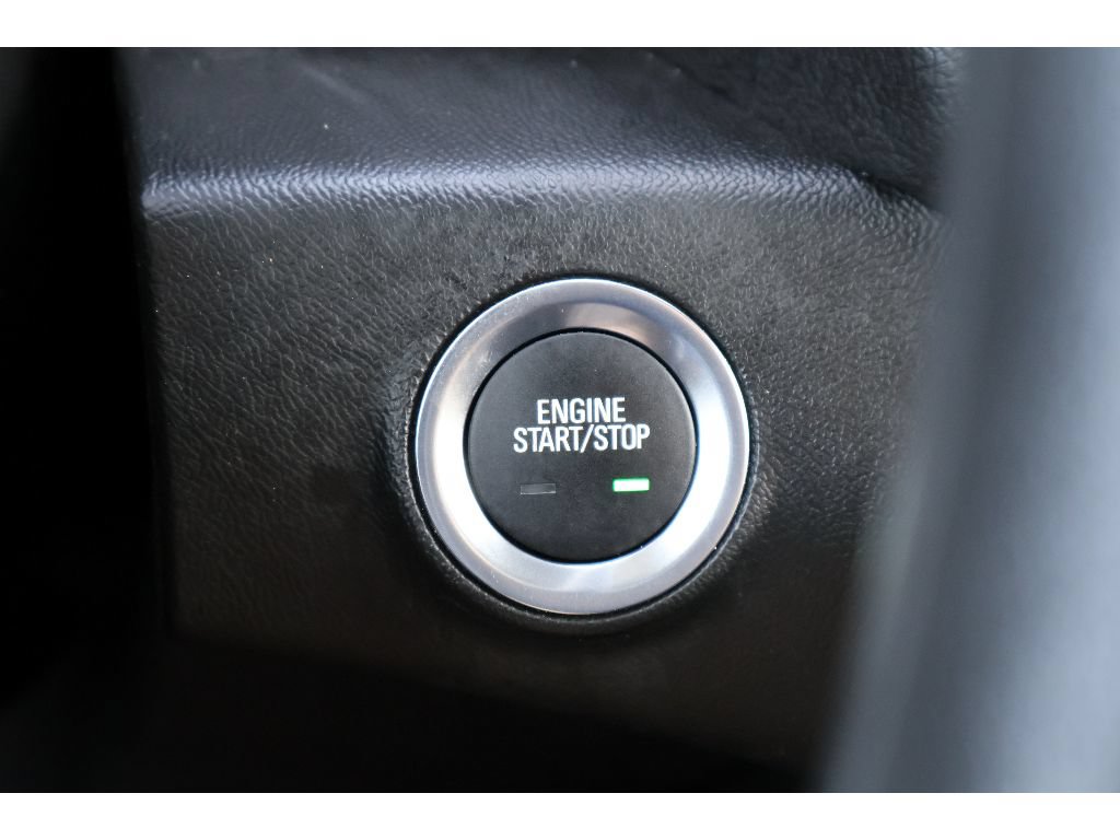 Used 2023 GMC Terrain SLE w/ Driver Convenience Package FWD image 8