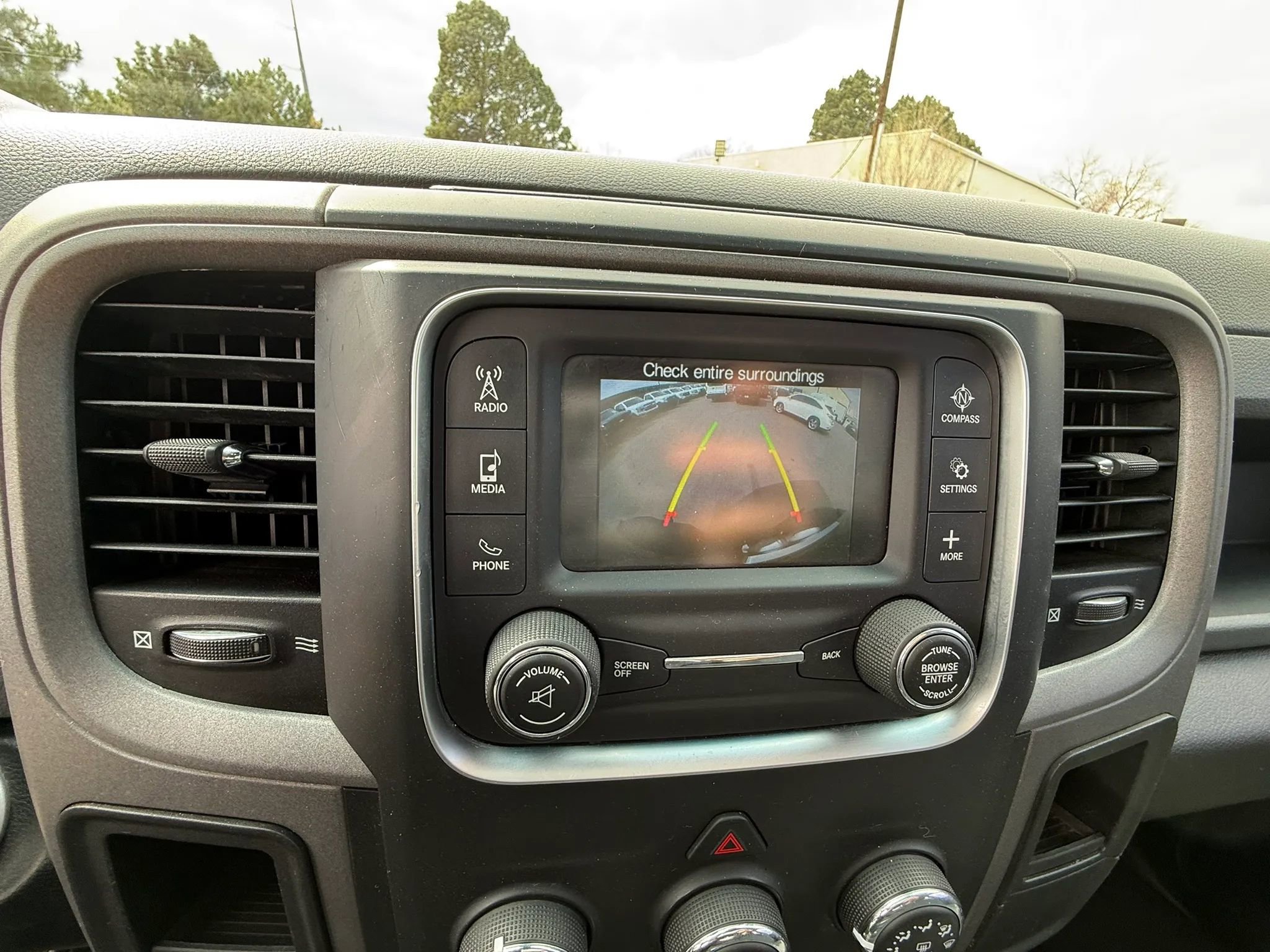 Used 2015 RAM 2500 Tradesman w/ Chrome Appearance Group AWD/4WD image 46