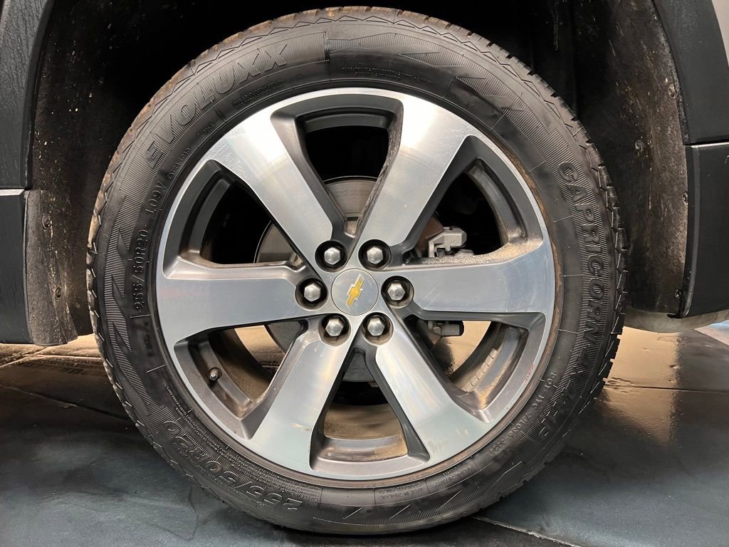 Used 2023 Chevrolet Traverse RS image 15