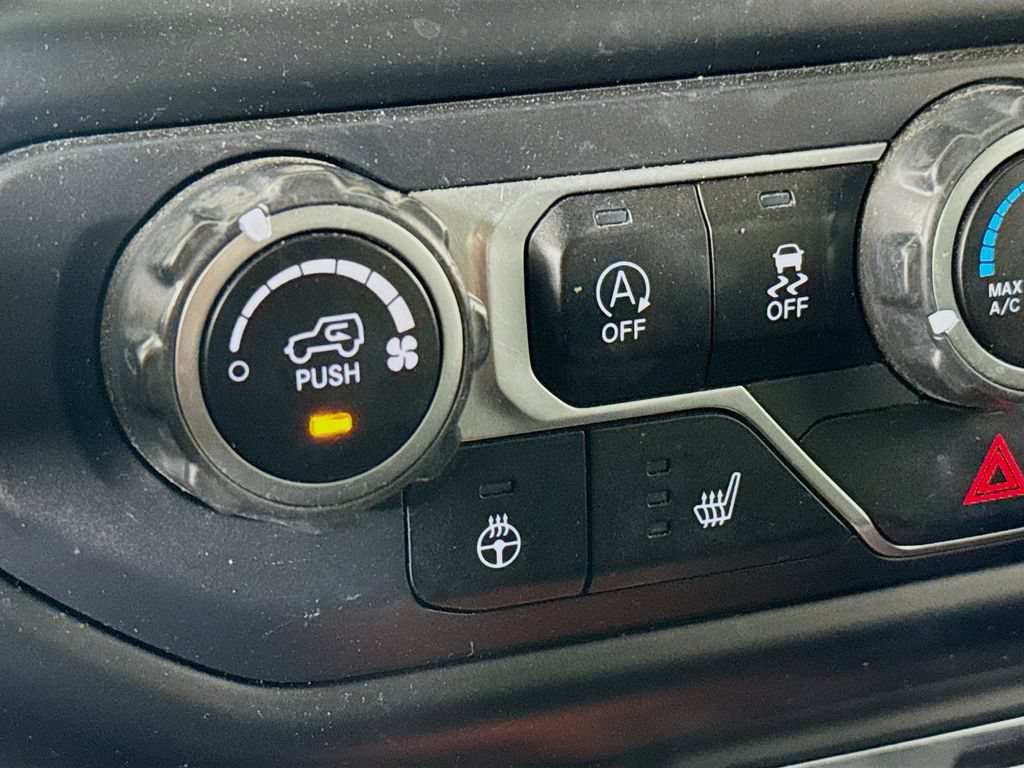 Used 2020 Jeep Wrangler Unlimited Sport AWD/4WD image 19