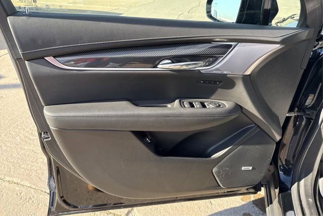 Used 2024 Cadillac XT6 Sport image 19