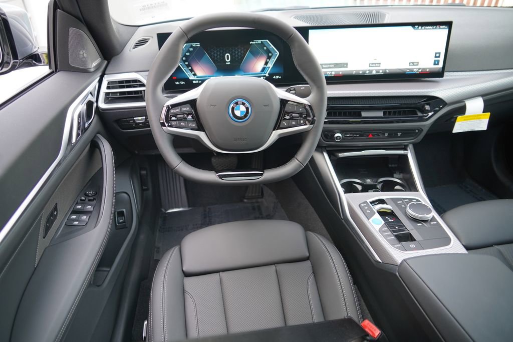 New 2026 BMW i4 eDrive40 w/ Parking Assistance Package RWD image 14