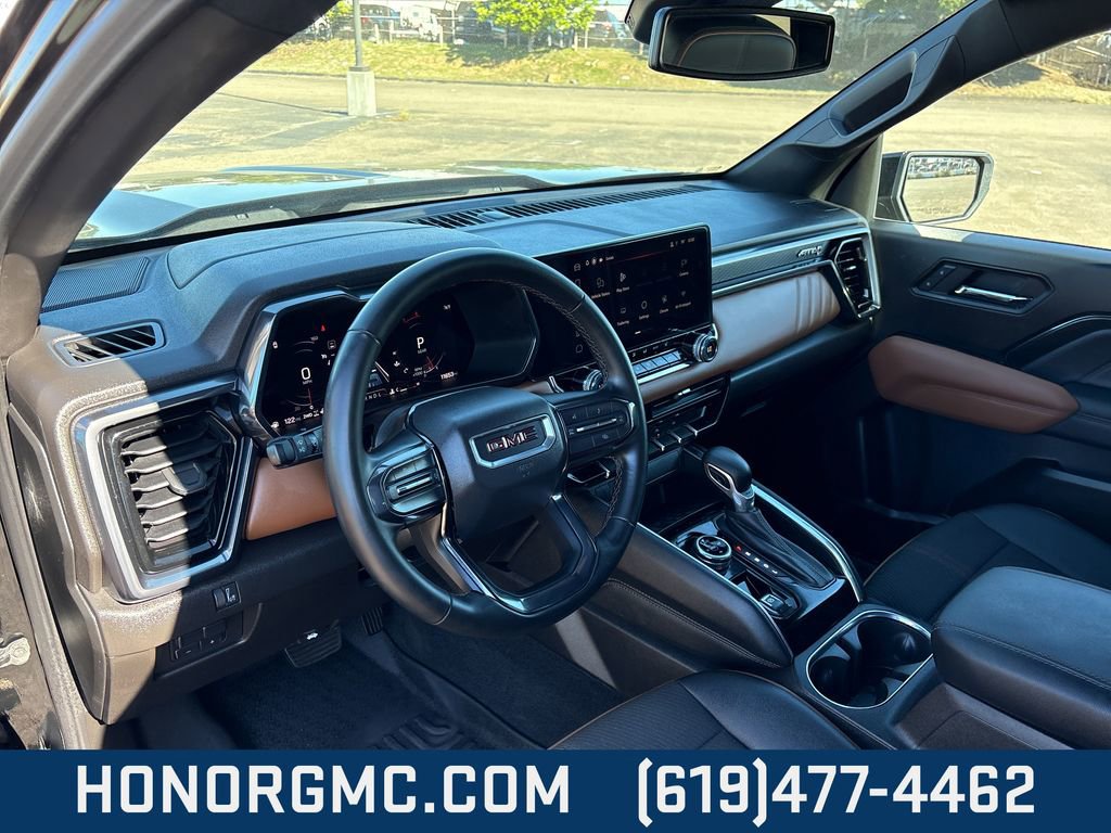 Used 2025 GMC Canyon AT4 image 13