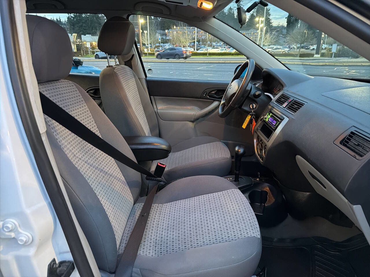 Used 2006 Ford Focus SE image 16