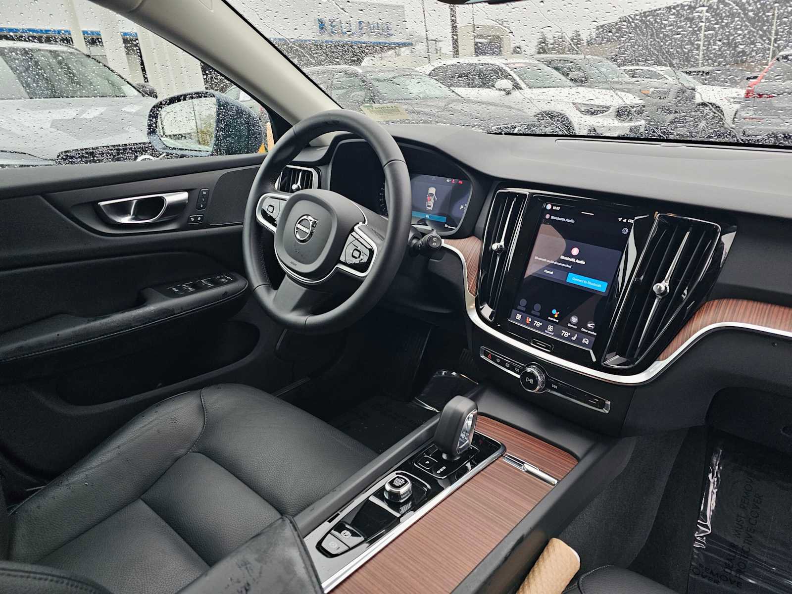 Certified 2025 Volvo V60 B5 Cross Country Plus image 10